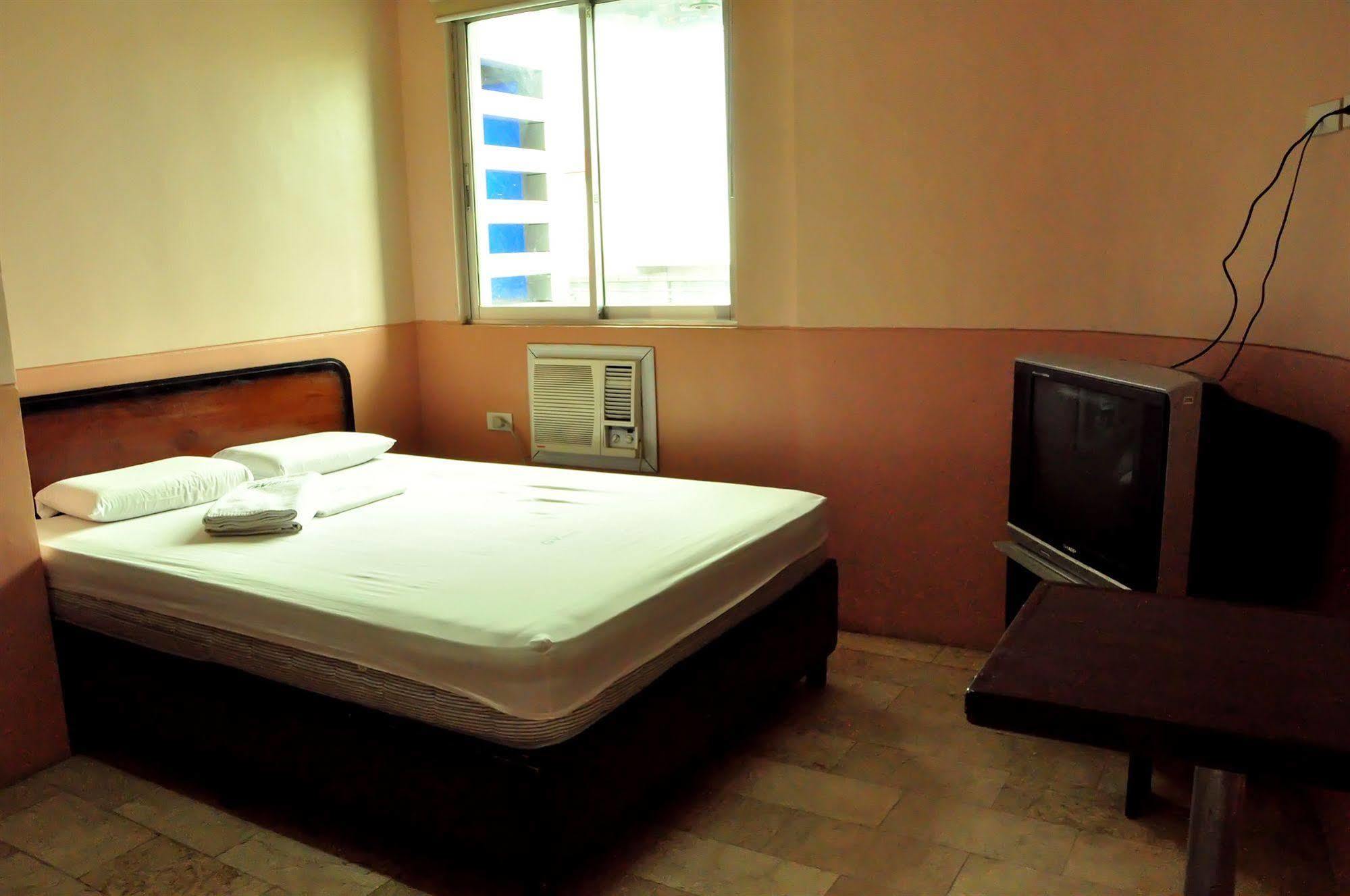 Gv Hotel Talisay Cebú Exterior foto